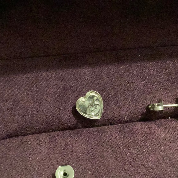 Post Heart small Coral & Sterling earring - Picture 4 of 6